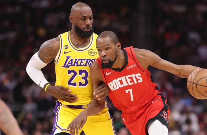 凯文·杜兰特剖析无60分场次背后逻辑;专注长远胜利,打造持久篮球传奇。 体育新闻