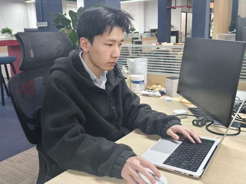  从毕设到爆款开源；郭航江用十天时间打造预测引擎；陈天桥迅速决策注资。 IT技术