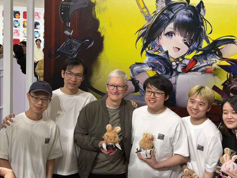  蒂姆·库克现身北京；八大游戏团队共话iOS优化；生态协作开启新篇章。 IT技术