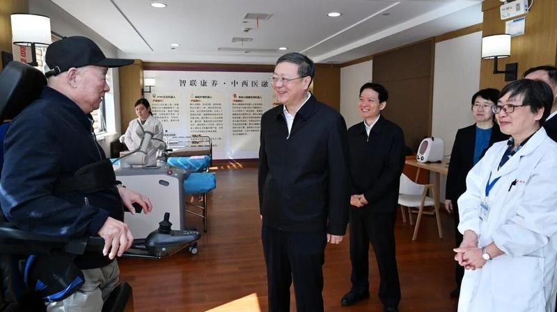  深邃远见：解码城市进化与时代演进的底层逻辑 新闻