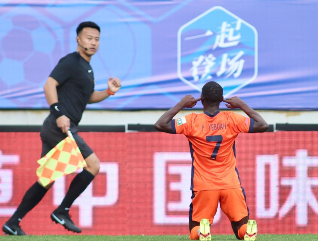  河南队赛季首败深度技术复盘：十次射门背后的进攻效率困局 体育新闻