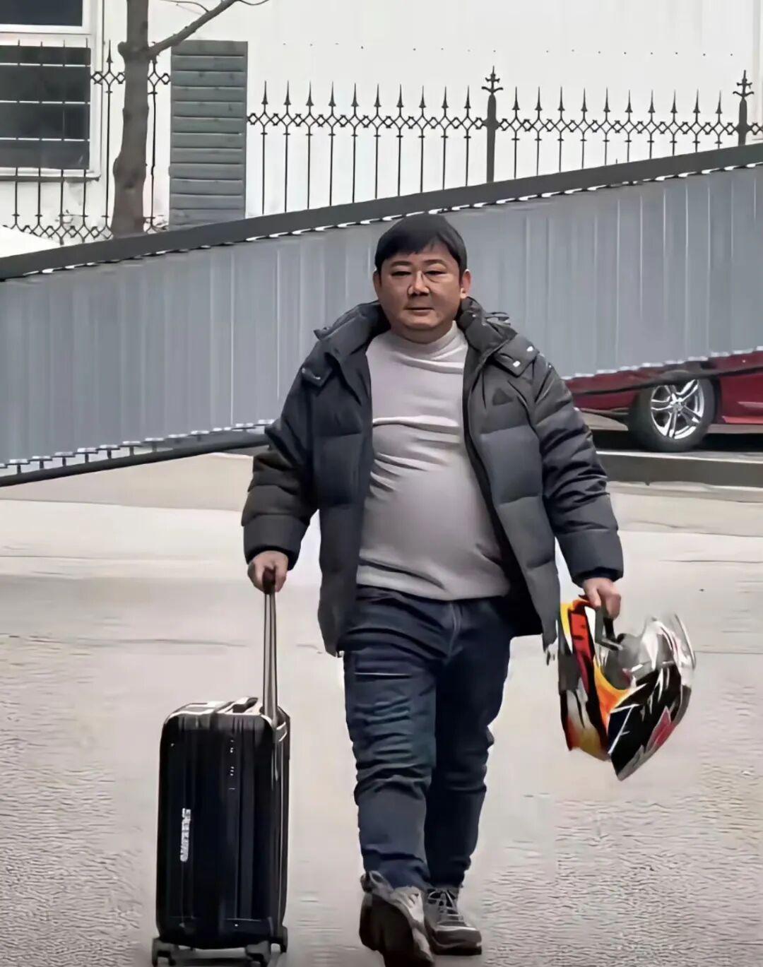  技术人的星辰大海：张雪33字离职信背后的长期主义与梦想坚守 企业服务