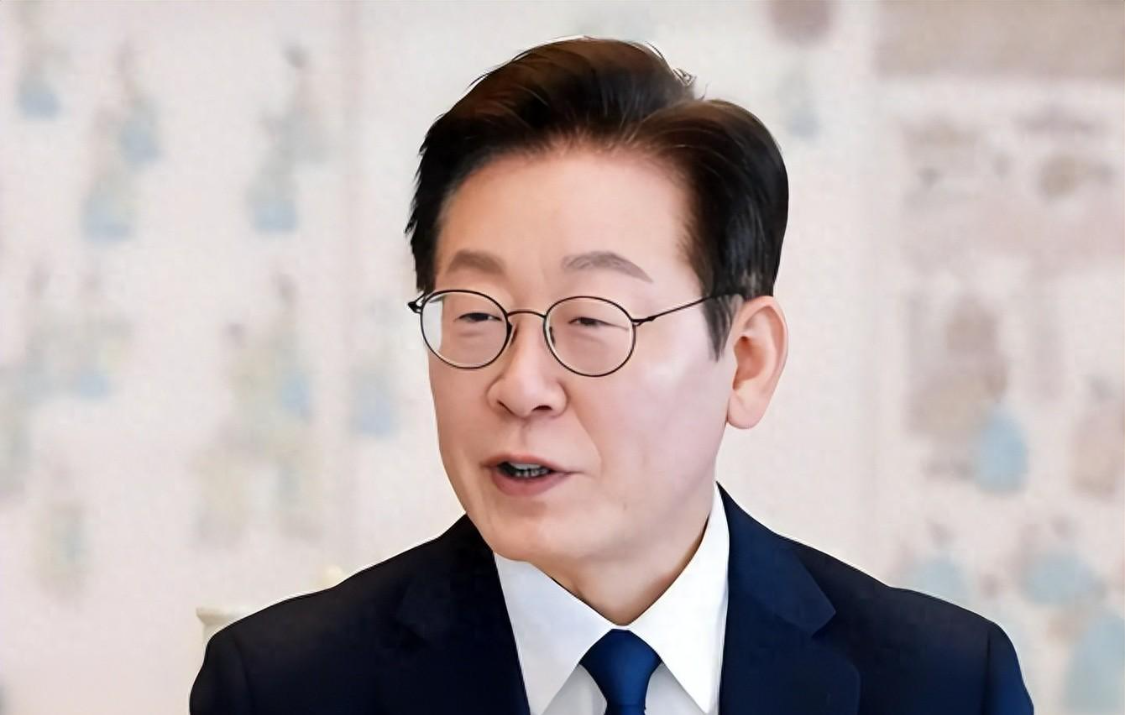  【外交观察】朋友，听我讲个故事：马克龙的热脸和李在明的冷屁股 新闻