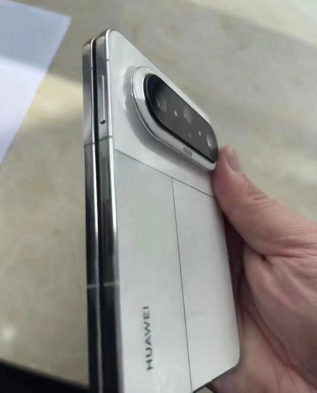  华为Pura X Max技术深度解析：麒麟9030+阔折叠设计背后的产品逻辑 手机评测